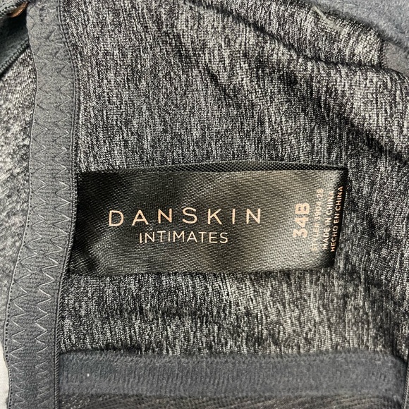 Danskin Women's Wireless Grey Bra - Size: 34B - Picture 5 of 8